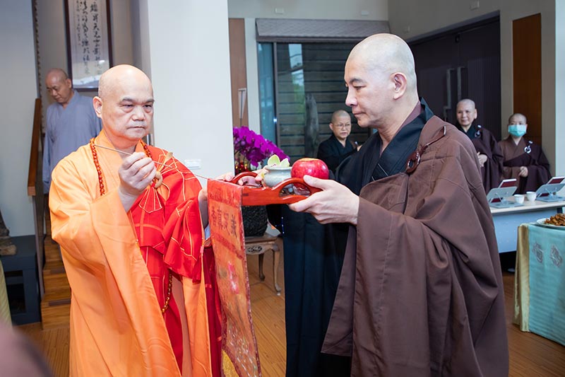 賢首禪苑住持上體下佛紀事